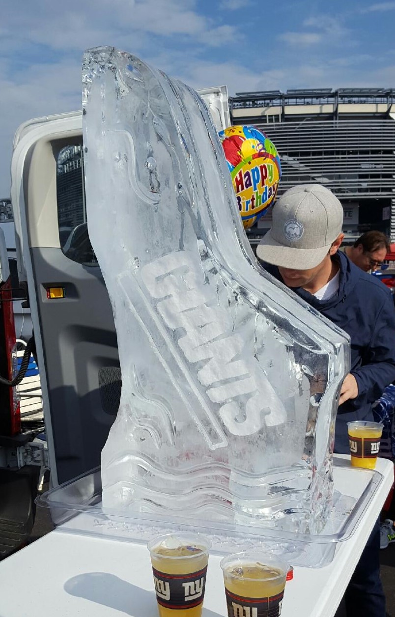 Ice Luge, Ice Sculptures  Long Island, New York City - Ice Luge Doctor